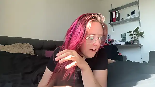 LeaLoveXXX online show from 06-22-26, 07:27