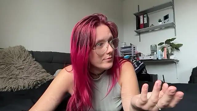 LeaLoveXXX online show from 07-06-26, 07:05
