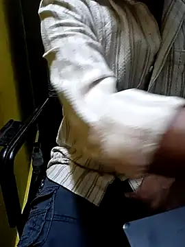 Lawrencedlkk007 online show from 03-07-25, 06:54