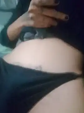 Snapshot of bonequinhaGatinha chatting on 06-10-26, 10:19 bonequinhaGatinha online show from 06-10-26, 10:19