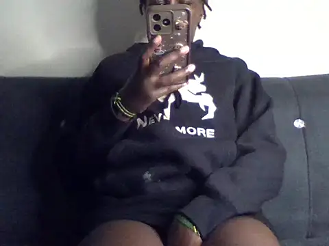 Snapshot of prettygurl- chatting on 07-09-26, 06:01 prettygurl- online show from 07-09-26, 06:01