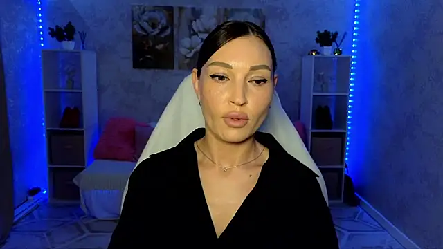 NikoleMills online show from 07-06-26, 08:00