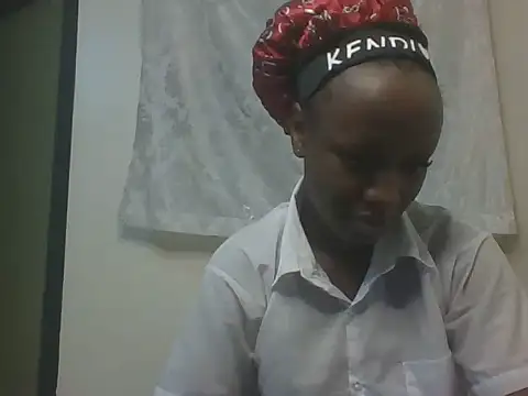 Sweet-cherrry online show from 07-14-26, 09:03