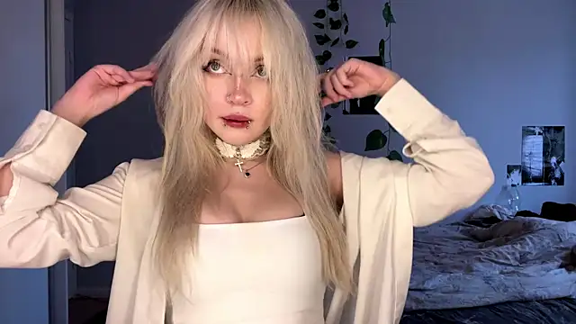 Velvets Vixens01 online show from 06-12-26, 04:28