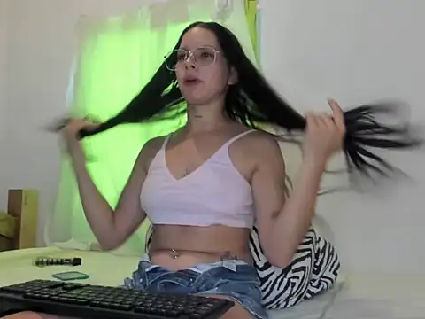 miimii lovee online show from 06-16-26, 07:05