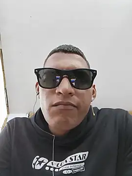 Juniorluzardo online show from 07-10-26, 05:37