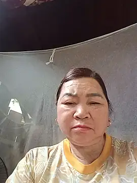 Snapshot of QQ_sexy chatting on 06-19-26, 12:37 QQ sexy online show from 06-19-26, 12:37