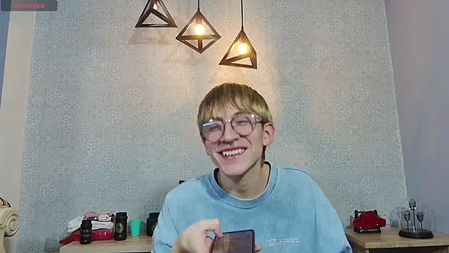 axell stone  online show from 06-11-26, 09:24