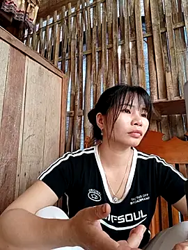 Snapshot of TaraLia chatting on 07-01-26, 01:29 TaraLia online show from 07-01-26, 01:29