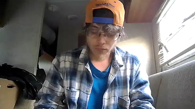 YUNG N8iV HUNG8210 online show from 06-17-26, 02:14