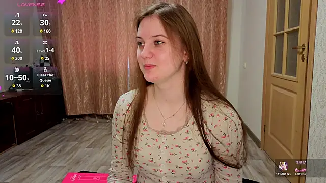 SwetLuna01 online show from 06-15-26, 06:32