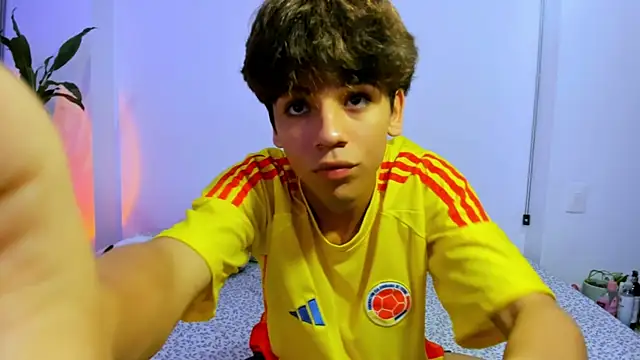 Samy Twink online show from 06-24-26, 03:27