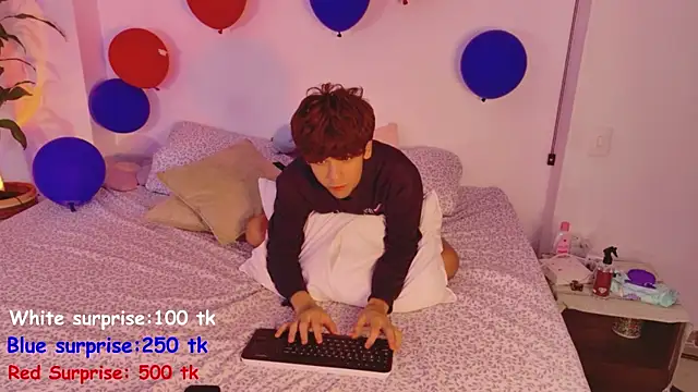 Samy Twink online show from 07-08-26, 03:22