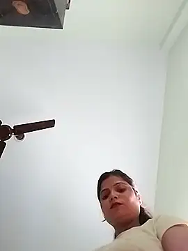 Missridhi online show from 06-18-26, 11:03