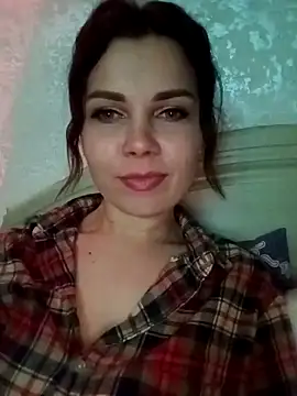 Snapshot of Janie_Days chatting on 06-18-26, 07:29 Janie Days online show from 06-18-26, 07:29