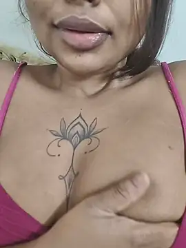 Snapshot of I_am_amisha chatting on 06-11-26, 12:19 I am amisha online show from 06-11-26, 12:19