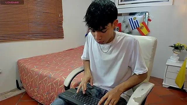 Snapshot of Jake_Falcon chatting on 07-15-26, 11:26 Jake Falcon online show from 07-15-26, 11:26