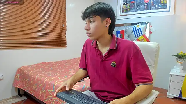 Snapshot of Jake_Falcon chatting on 07-17-26, 11:28 Jake Falcon online show from 07-17-26, 11:28