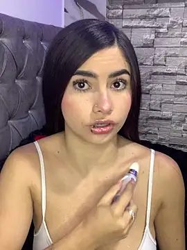 kim luna2 online show from 06-12-26, 03:05
