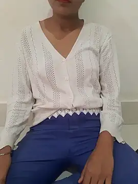 Riya5677 online show from 06-17-26, 03:42