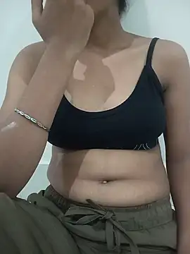 Riya5677 online show from 07-01-26, 03:19