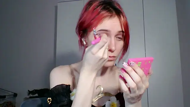 Snapshot of KayleneWesterberg chatting on 06-21-26, 03:25 KayleneWesterberg online show from 06-21-26, 03:25