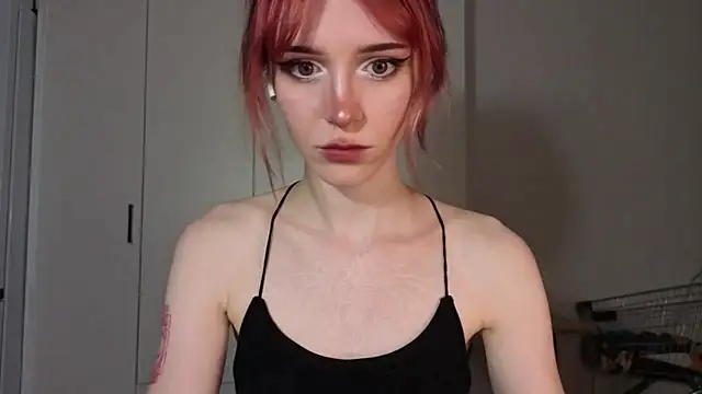 Snapshot of KayleneWesterberg chatting on 07-30-26, 03:00 KayleneWesterberg online show from 07-30-26, 03:00