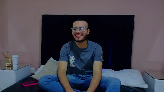Snapshot of Matia_Zelvya chatting on 06-26-26, 11:47 Matia Zelvya online show from 06-26-26, 11:47