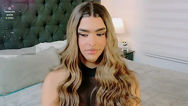 Snapshot of Scarlethvhonparker chatting on 03-26-26, 04:07 Scarlethvhonparker online show from 03-26-26, 04:07