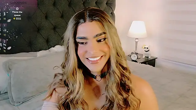 Snapshot of Scarlethvhonparker chatting on 03-28-26, 01:27 Scarlethvhonparker online show from 03-28-26, 01:27