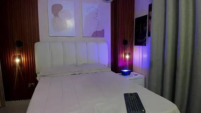 Millieskinny18 online show from 07-11-26, 03:09