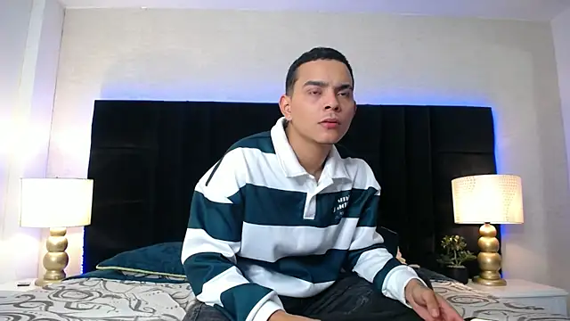 DylanParker  online show from 06-19-26, 04:50