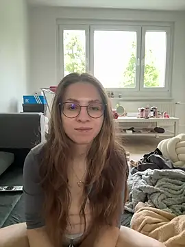 Isabella honey online show from 06-16-26, 05:37