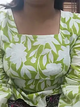 Bold-Divya1 online show from 06-14-26, 04:09