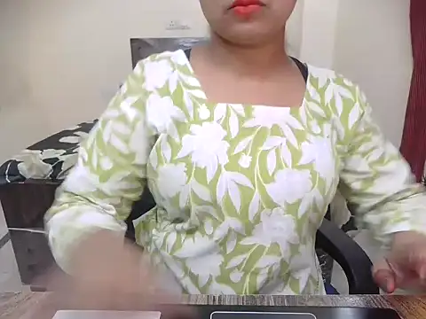Bold-Divya1 online show from 06-27-26, 04:17