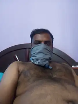 Snapshot of honeyybeetamil chatting on 06-15-26, 04:36 honeyybeetamil online show from 06-15-26, 04:36