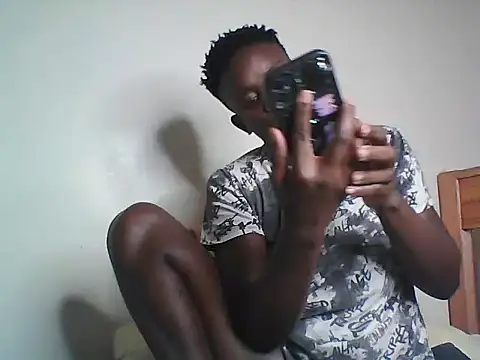 Snapshot of cutechocolate chatting on 07-08-26, 03:00 cutechocolate online show from 07-08-26, 03:00