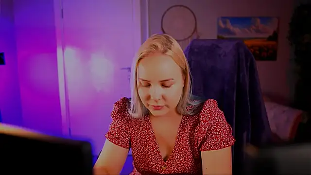 stellawatts online show from 06-25-26, 08:08