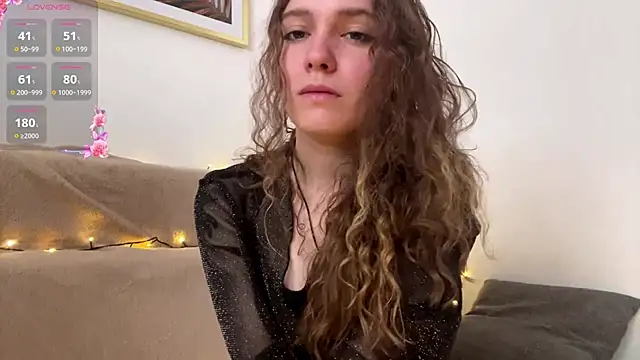 Snapshot of AliKnop chatting on 07-06-26, 10:23 AliKnop online show from 07-06-26, 10:23