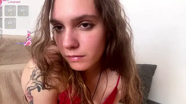 Snapshot of AliKnop chatting on 07-28-26, 03:21 AliKnop online show from 07-28-26, 03:21