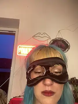 Honeymilky1 online show from 06-19-26, 07:39
