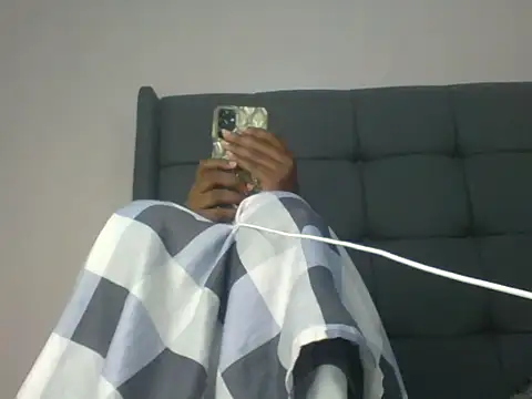 Snapshot of Black_prettty chatting on 07-12-26, 07:32 Black prettty online show from 07-12-26, 07:32