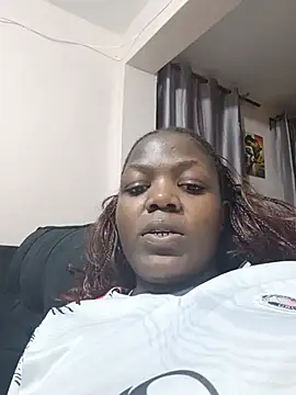 Snapshot of Black_prettty chatting on 07-14-26, 05:18 Black prettty online show from 07-14-26, 05:18