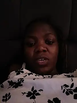 Snapshot of Black_prettty chatting on 07-15-26, 09:36 Black prettty online show from 07-15-26, 09:36