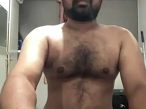 Snapshot of bobgot17cm chatting on 07-05-26, 10:28 bobgot17cm online show from 07-05-26, 10:28