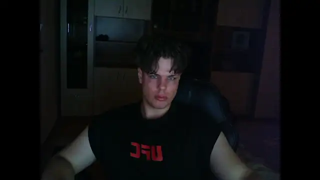 Snapshot of kanewolf_55 chatting on 07-22-26, 04:10 kanewolf 55 online show from 07-22-26, 04:10