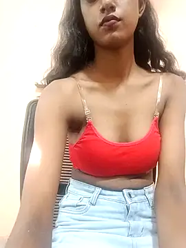 Snapshot of kavita_45 chatting on 07-25-26, 11:52 kavita 45 online show from 07-25-26, 11:52