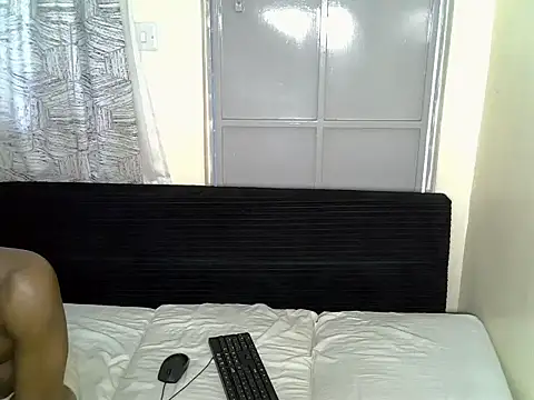 sassiejullie online show from 07-30-26, 11:42