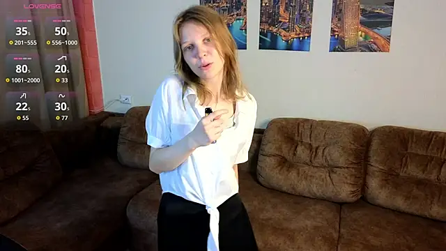EvaMerli online show from 06-25-26, 06:01