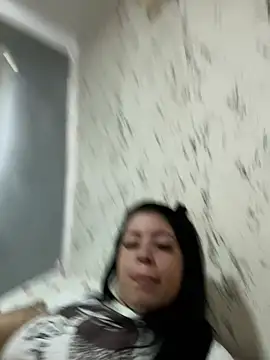 Snapshot of gabi_diass chatting on 07-27-26, 04:14 gabi diass online show from 07-27-26, 04:14